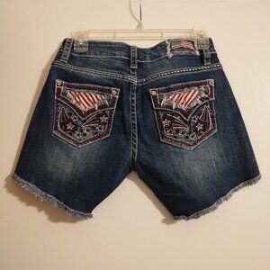 Shyanne back pocket design Shorts